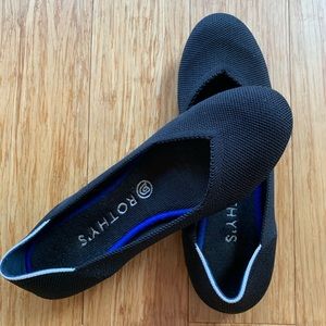 Rothy’s round toe black flats